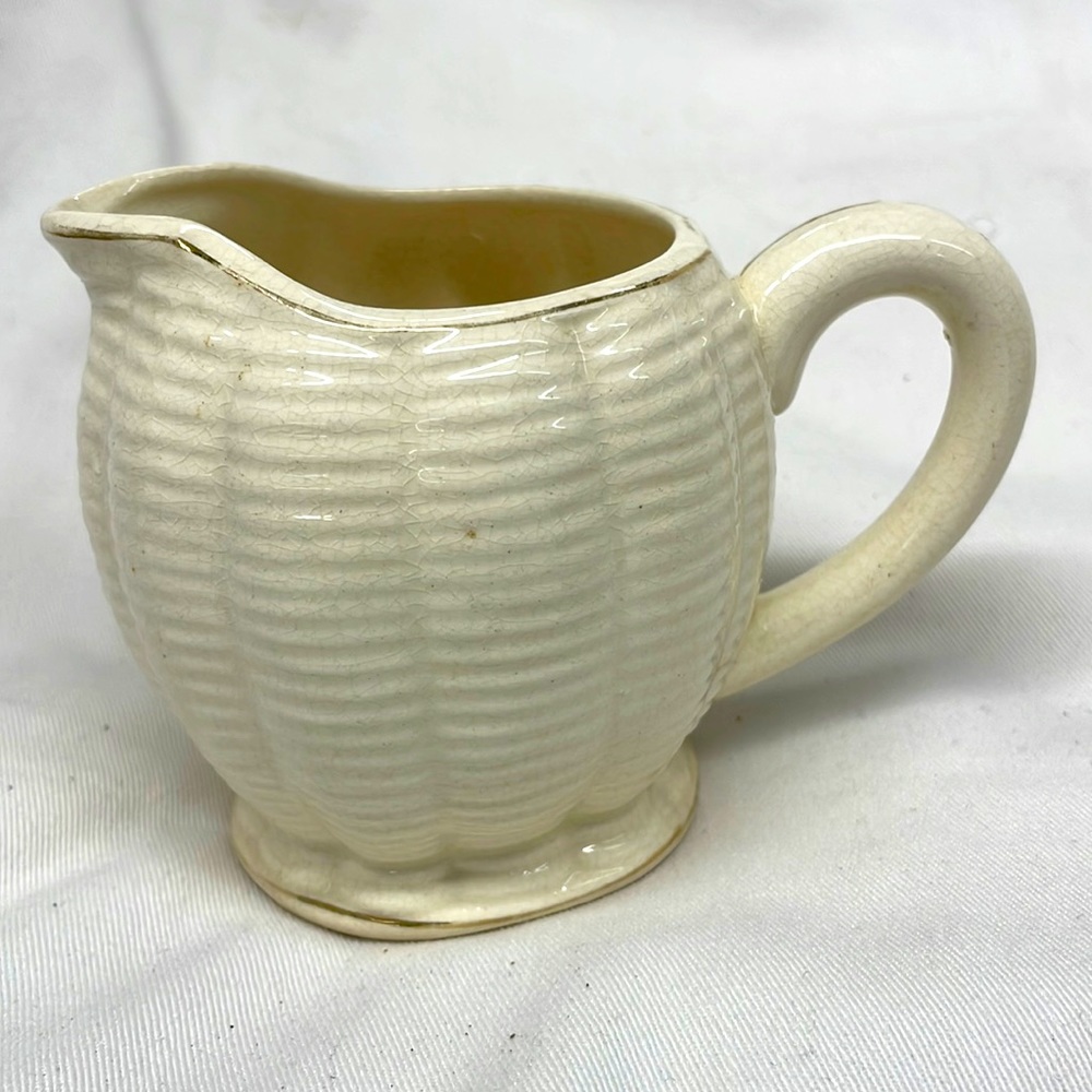 Made in Japan vintage milk creamer 4x3